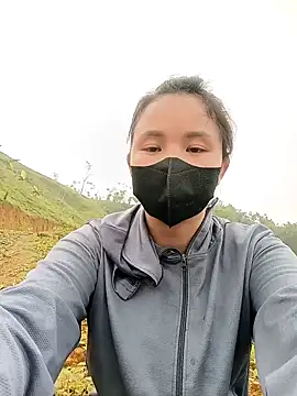 pretty-haert - Pretty-haert's free webcam - UK Sex Cams