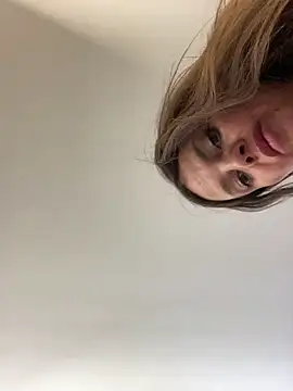 LillySquirtShot webcam