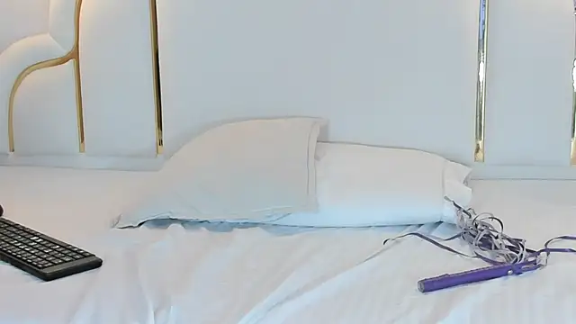 naughtyrose_vc webcam