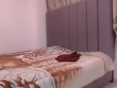 saara_johnson496 - Saara_johnson496's free webcam - UK Sex Cams