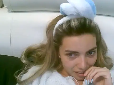 VittoriaTaylor webcam