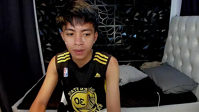 davincihugecock - Davincihugecock's free webcam - UK Sex Cams