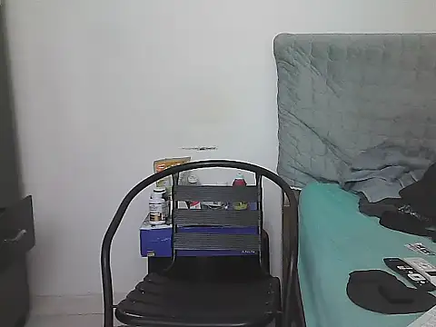AlphaLatinoBear webcam