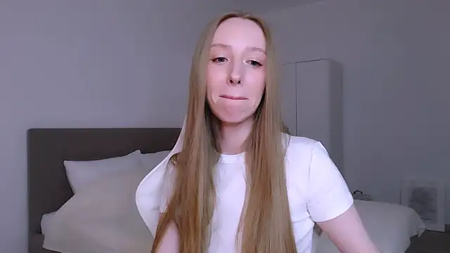 Luna_insniity webcam