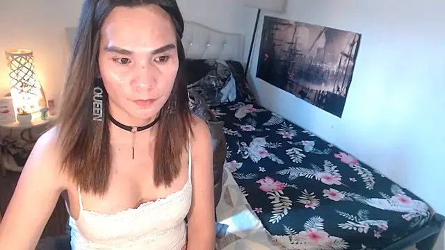 NinaDOM4CUM webcam