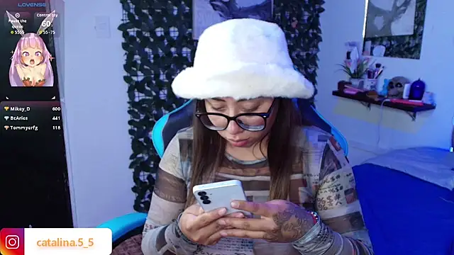 Kata_Bigboobs webcam