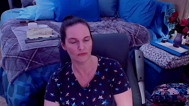 ninajaymes's Stripchat show and profile