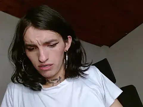 Scarlett_crastrawberry webcam