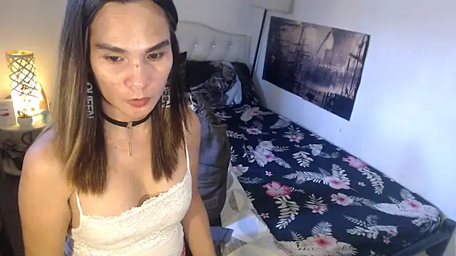 NinaDOM4CUM webcam