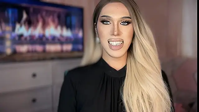 ts_glamxx - Ts_glamxx's free webcam - UK Sex Cams