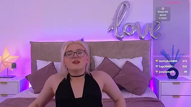 Jules_night's live cam