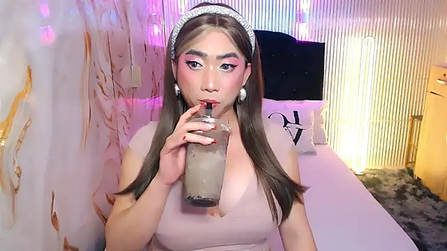 SelfsuckmyBigBanna webcam