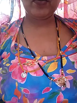 Funcouple0069 webcam