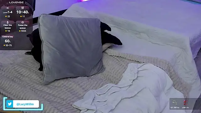 Lucy_Williiams webcam