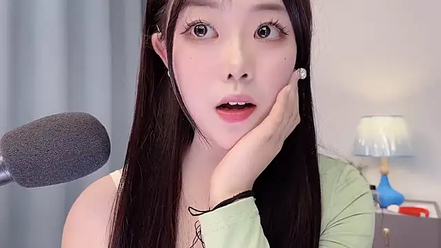 美女smalldaisy在线直播