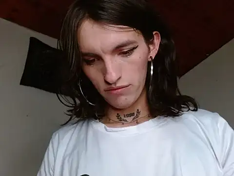 scarlett_crastrawberry - Scarlett_crastrawberry's free webcam - UK Sex Cams