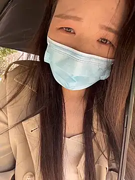 美女lucyxiaolulu在线直播