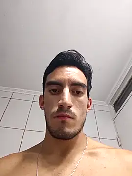 TommyMomentum webcam