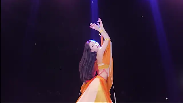 美女RV-525-在线直播