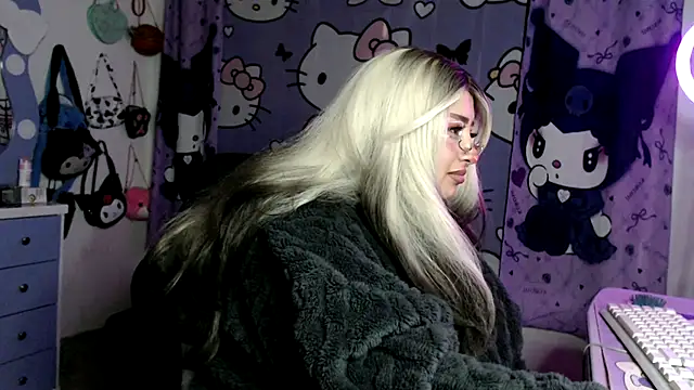 lussyevans24 - Lussyevans24's free webcam - UK Sex Cams