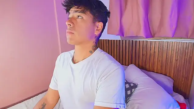 kiing_azahell webcam