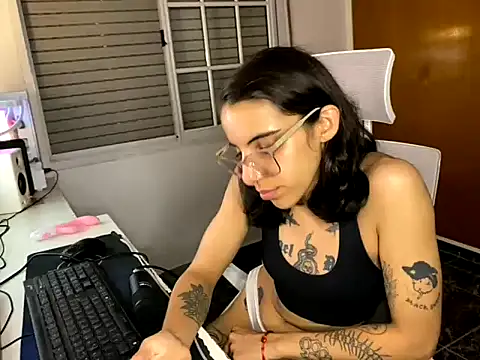 Poison_Ivy_29 webcam