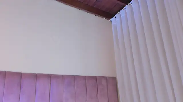 elise_diamond - Elise_Diamond's free webcam - UK Sex Cams