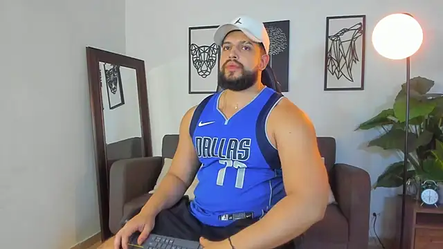 justin_kingx7 - Justin_kingX7's free webcam - UK Sex Cams