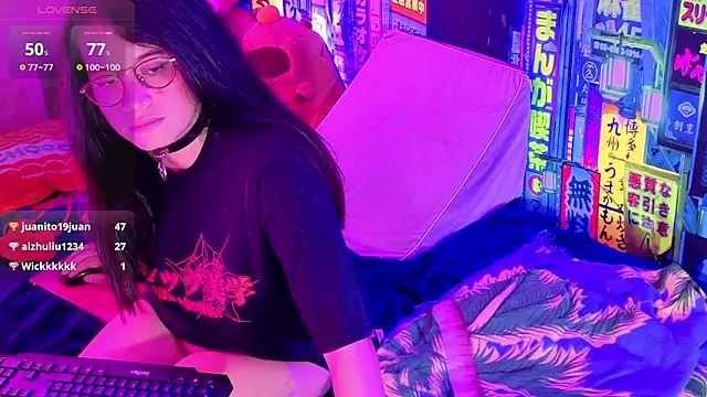 Yorumakie_777 webcam