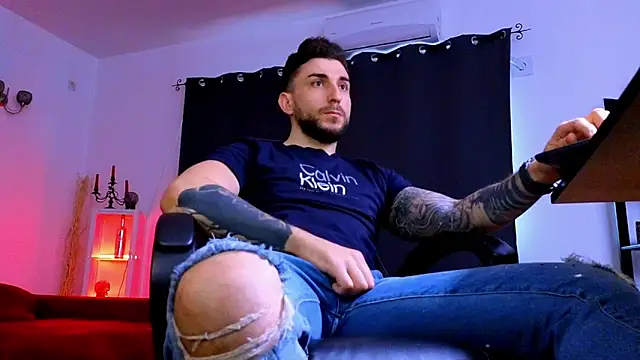 MightyAaron66 webcam