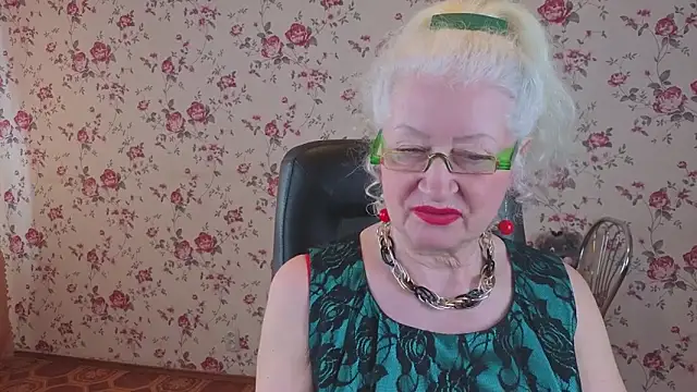 Maya_Mayflower webcam