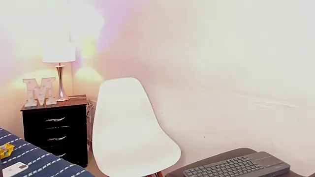 Amelia_Brixton webcam