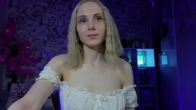 Gina_Gina_love webcam