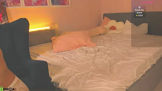 Tiffany_Robinson webcam