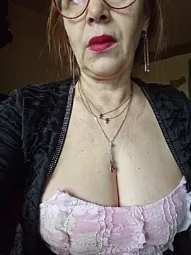 Love_Tina_Forever webcam