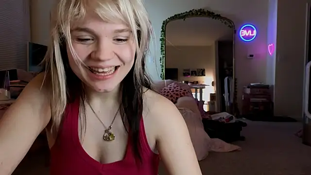 Cutiepiespanks webcam