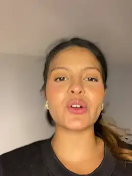 ame_desire - Ame_Desire's free webcam - UK Sex Cams