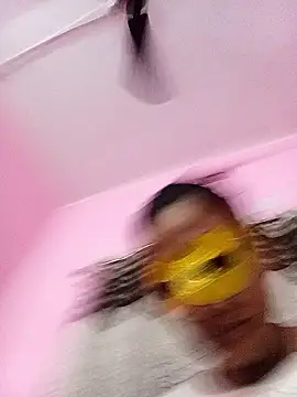 gullapi (F milf) - Full nude show