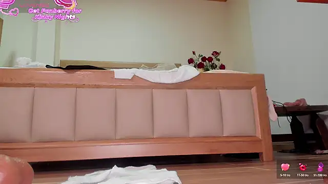 caitlynlian - CaitlynLian's free webcam - UK Sex Cams