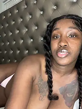 toyathick - ToyaThick's free webcam - UK Sex Cams