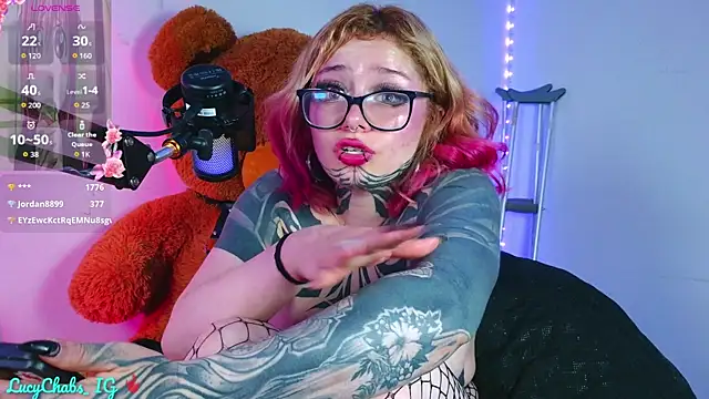 LucyChabs_ webcam