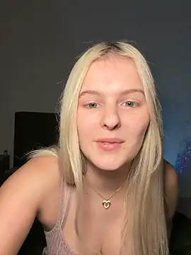 Allylove03 webcam