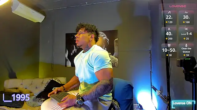 bradley_smith webcam