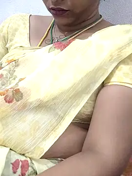 sweetqueen143 webcam