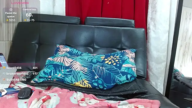 Camil4_milf_1 webcam