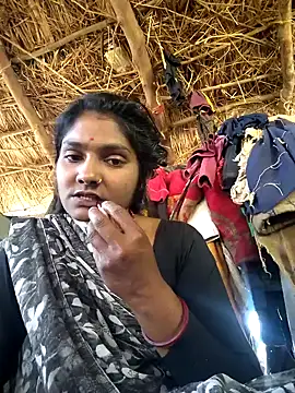 Hotty_raghni webcam