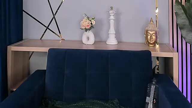 CurvyyVanessa webcam