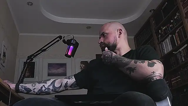 FindomJason live sex cam