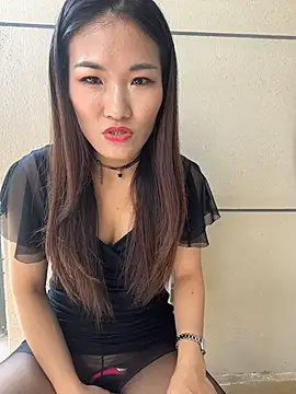 美女fiveyanzi在线直播