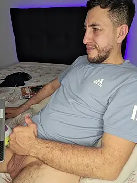 Alessfuck_friends webcam